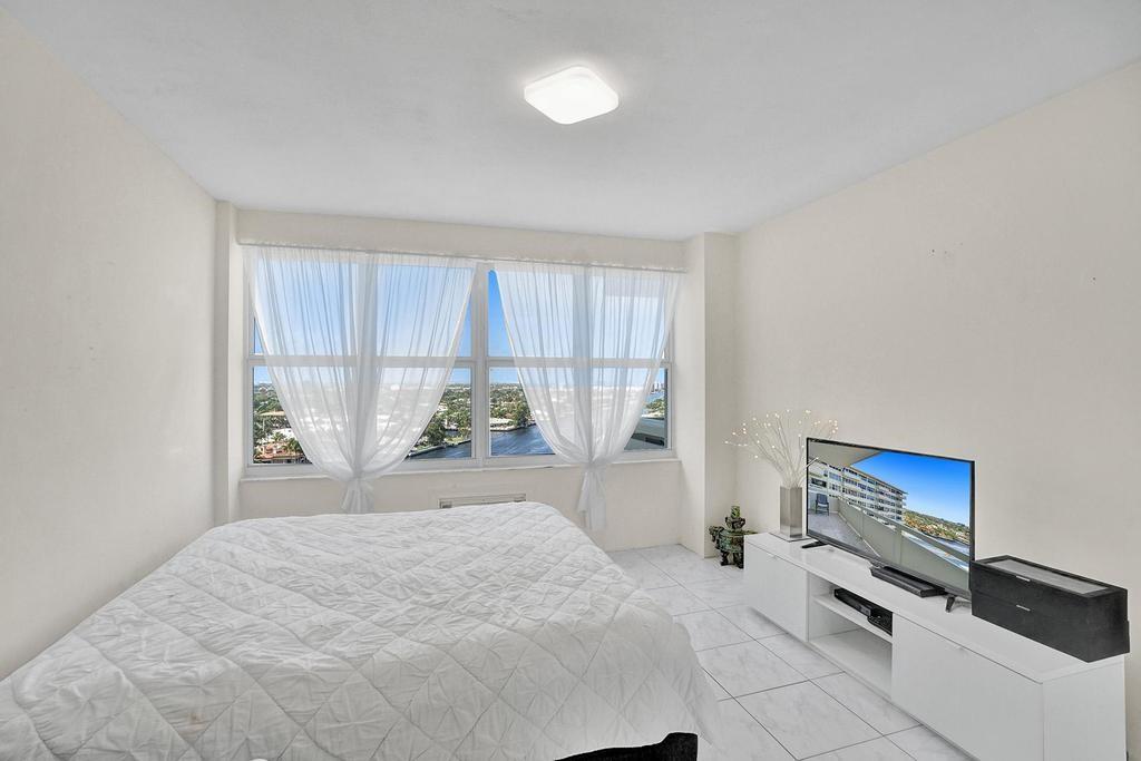 Coral Ridge Towers North - Residential