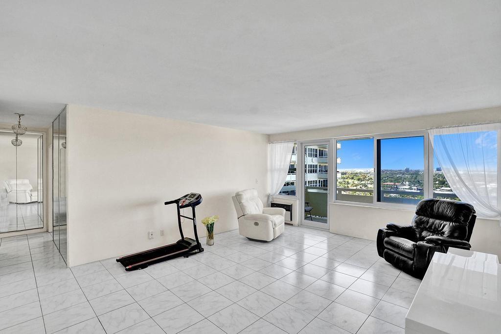 Coral Ridge Towers North - Residential