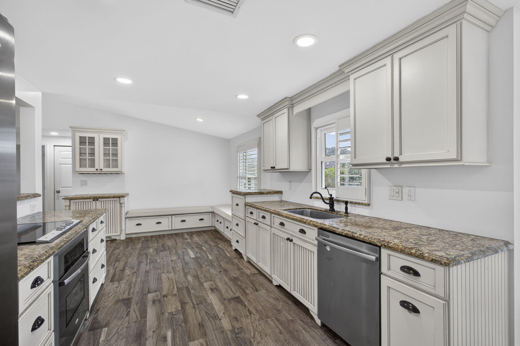 LE CHALET IV-B - Residential