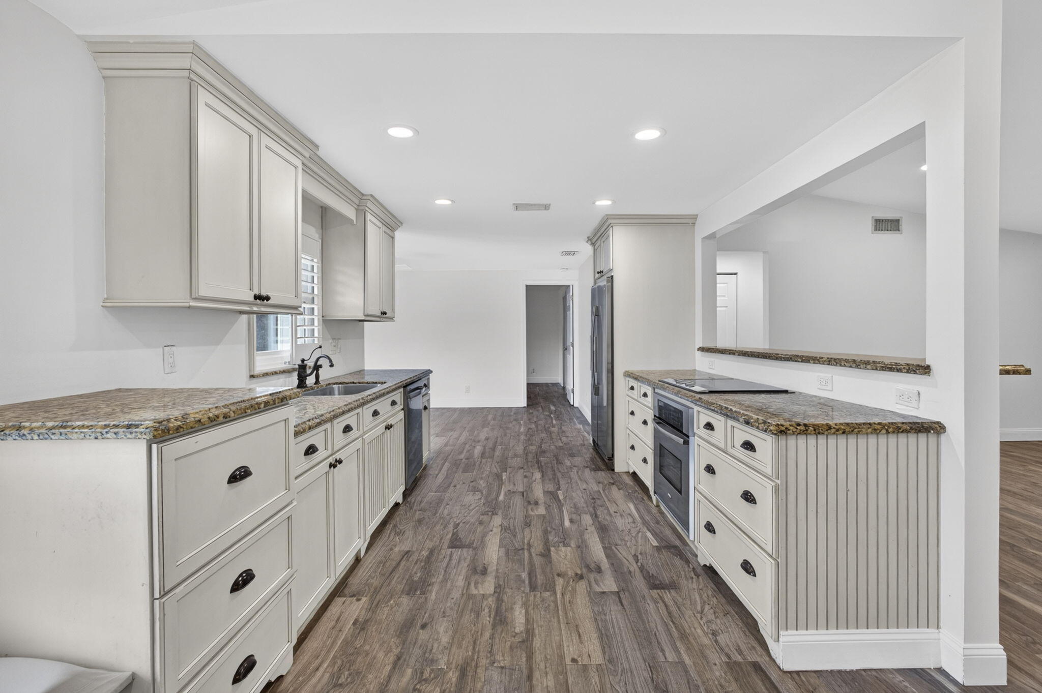 LE CHALET IV-B - Residential