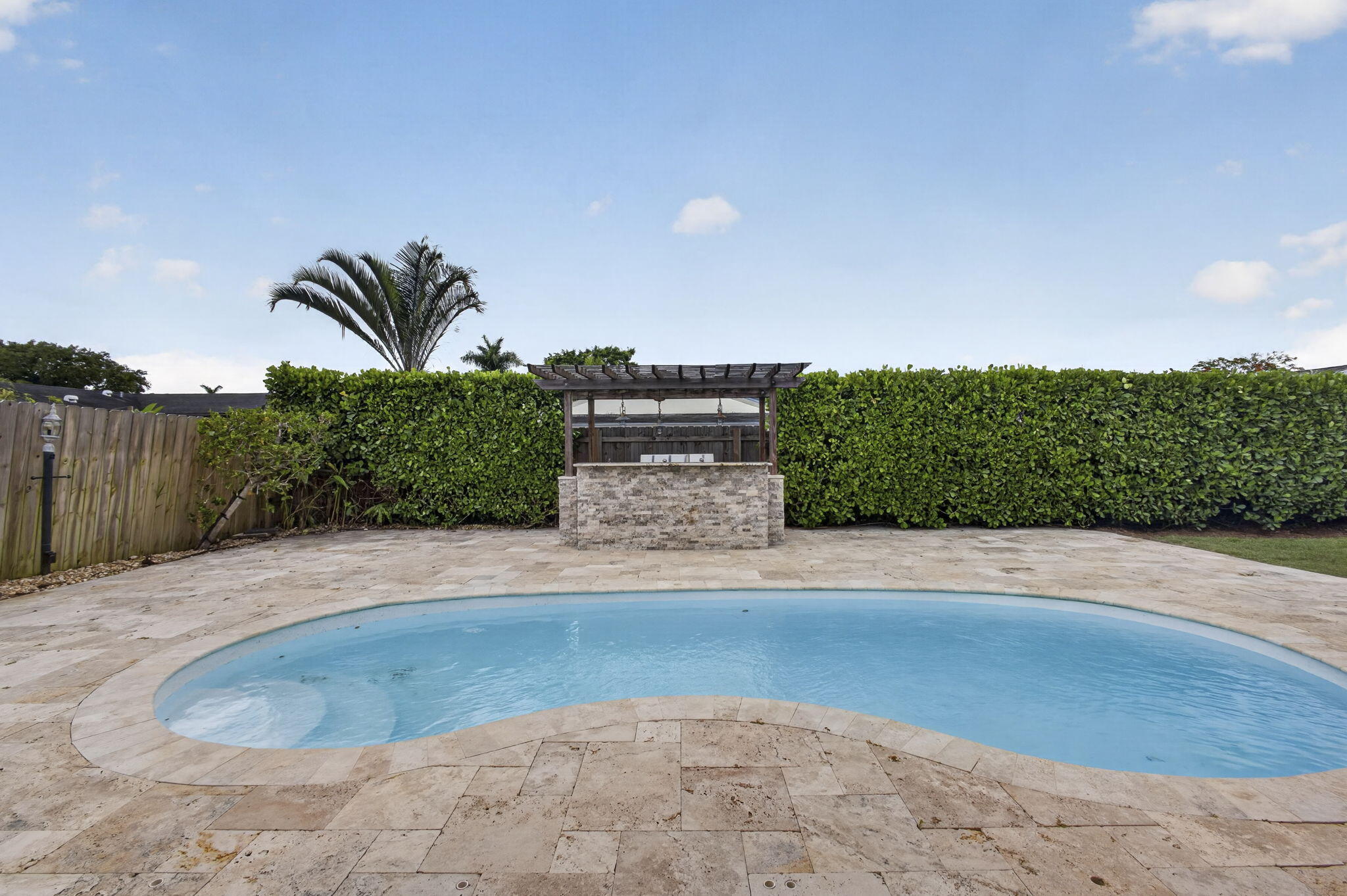 LE CHALET IV-B - Residential