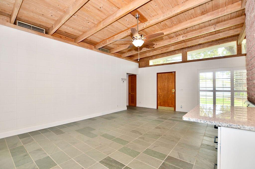 RIVER PARK UNIT 2 - Residential Lease