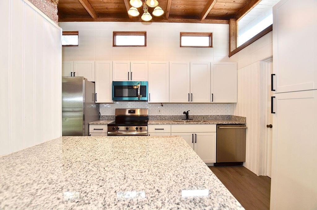 RIVER PARK UNIT 2 - Residential Lease