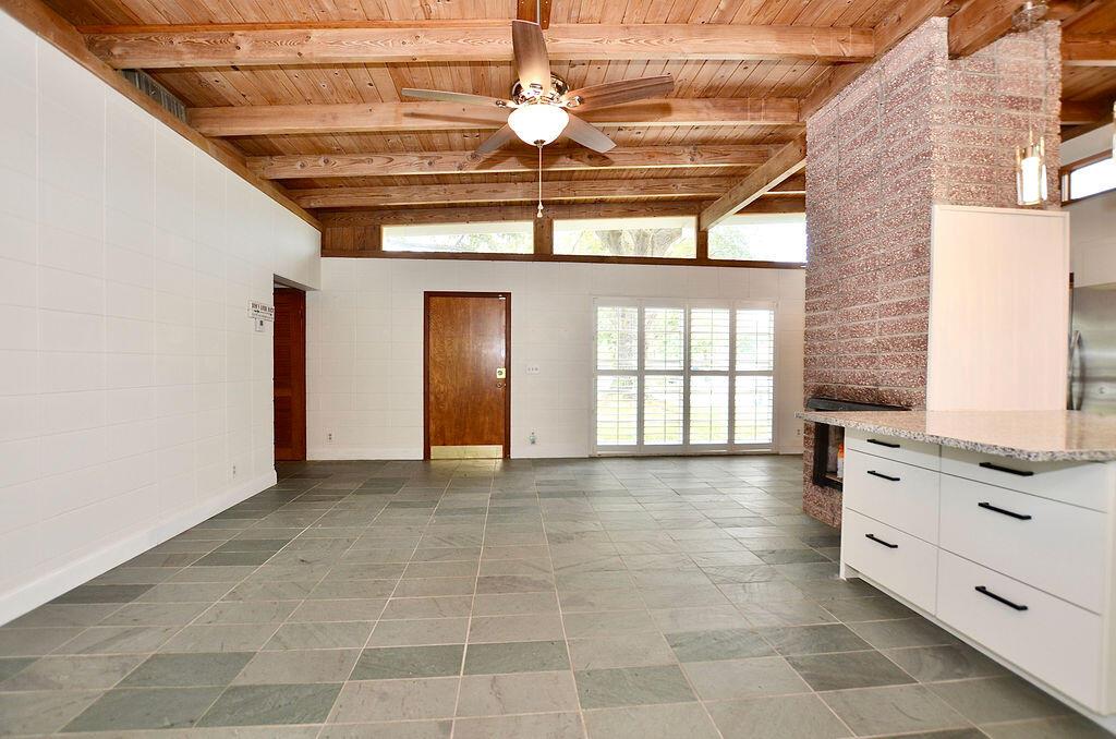RIVER PARK UNIT 2 - Residential Lease