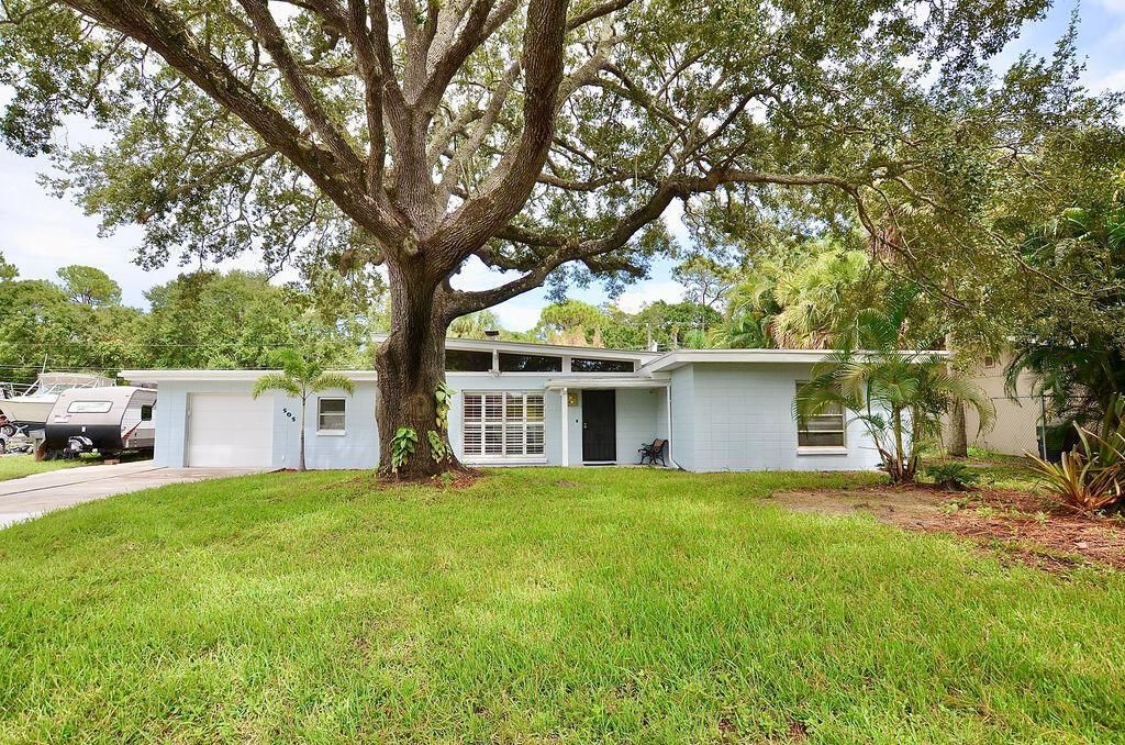Photo of 505 Coconut Avenue E, Port Saint Lucie, FL 34952 (MLS # R11118492)