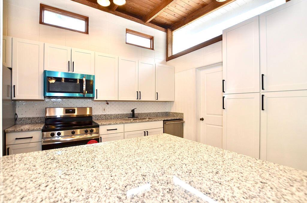RIVER PARK UNIT 2 - Residential Lease