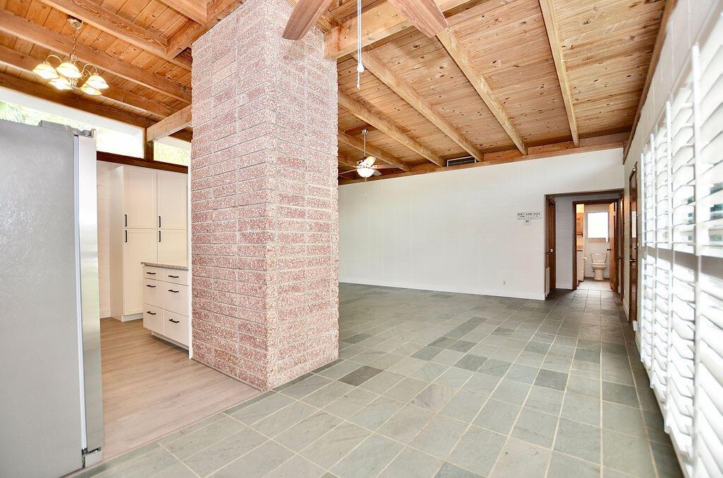RIVER PARK UNIT 2 - Residential Lease