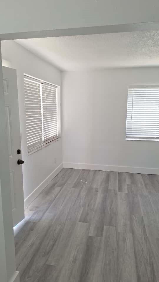 Arch Creek Estates - Residential Lease