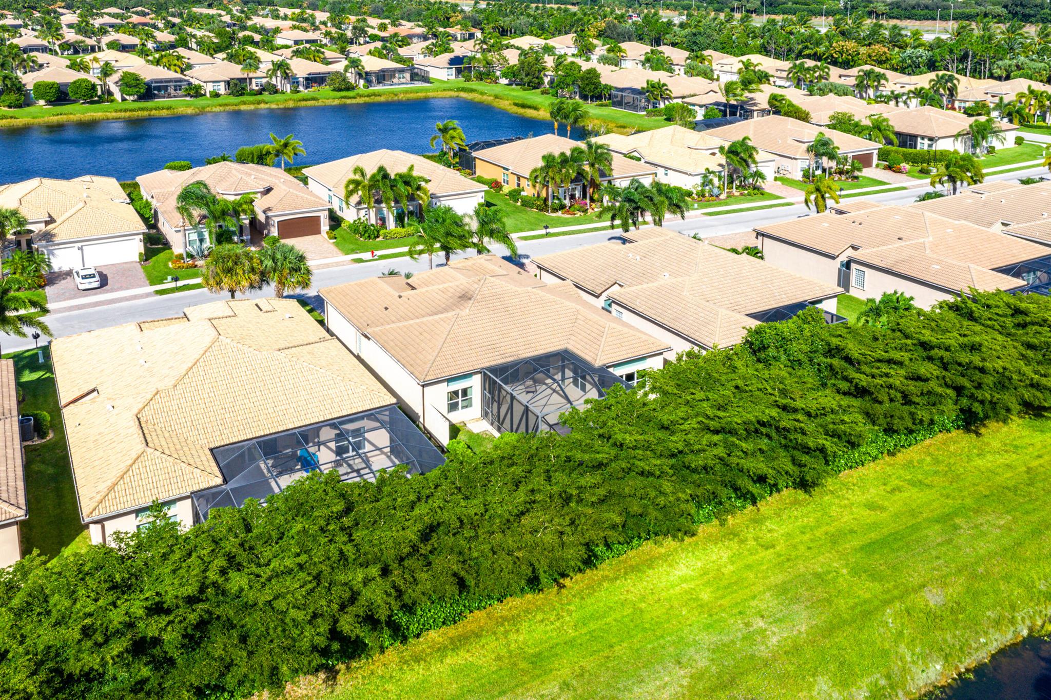 Valencia Cove - Residential