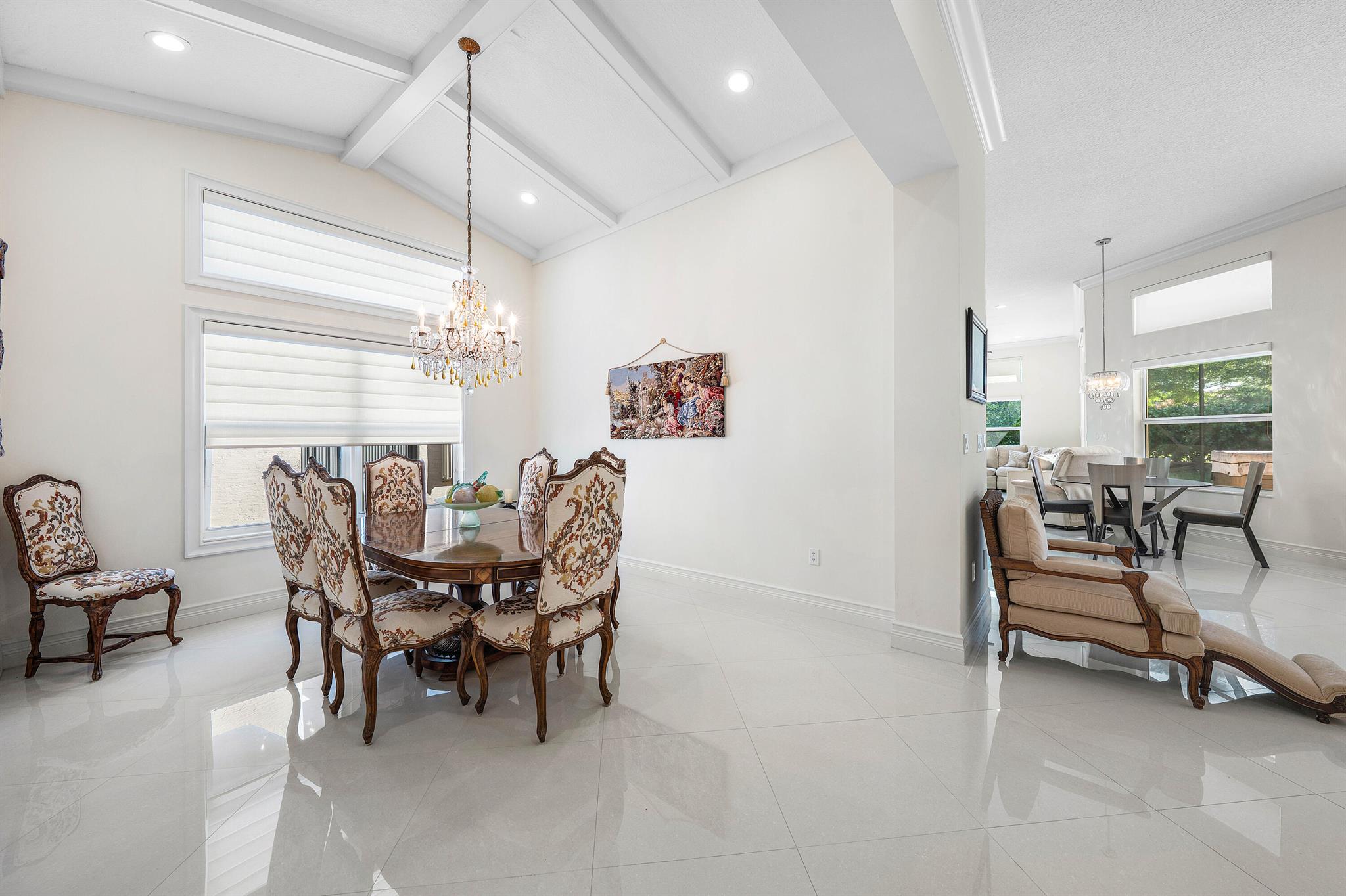 Valencia Cove - Residential