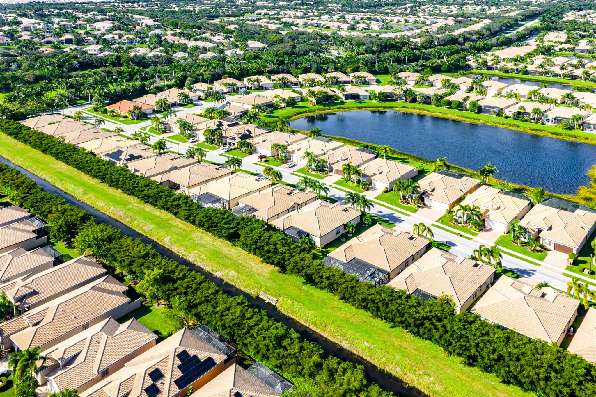 Valencia Cove - Residential