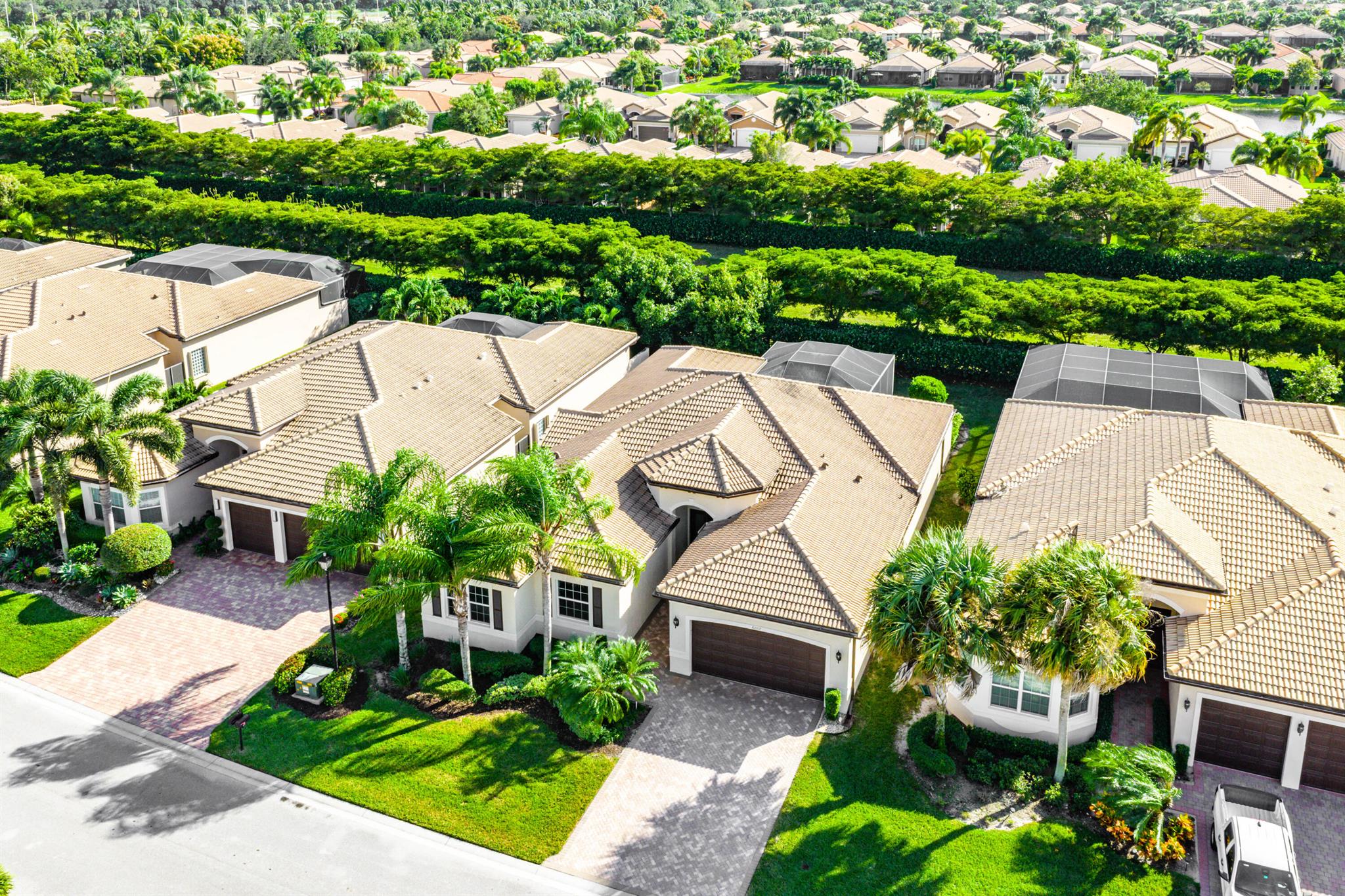 Valencia Cove - Residential