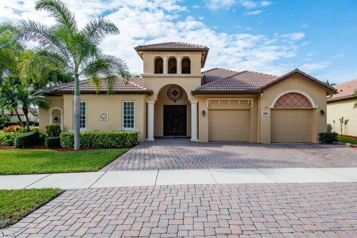 885 SW Grand Reserves Boulevard