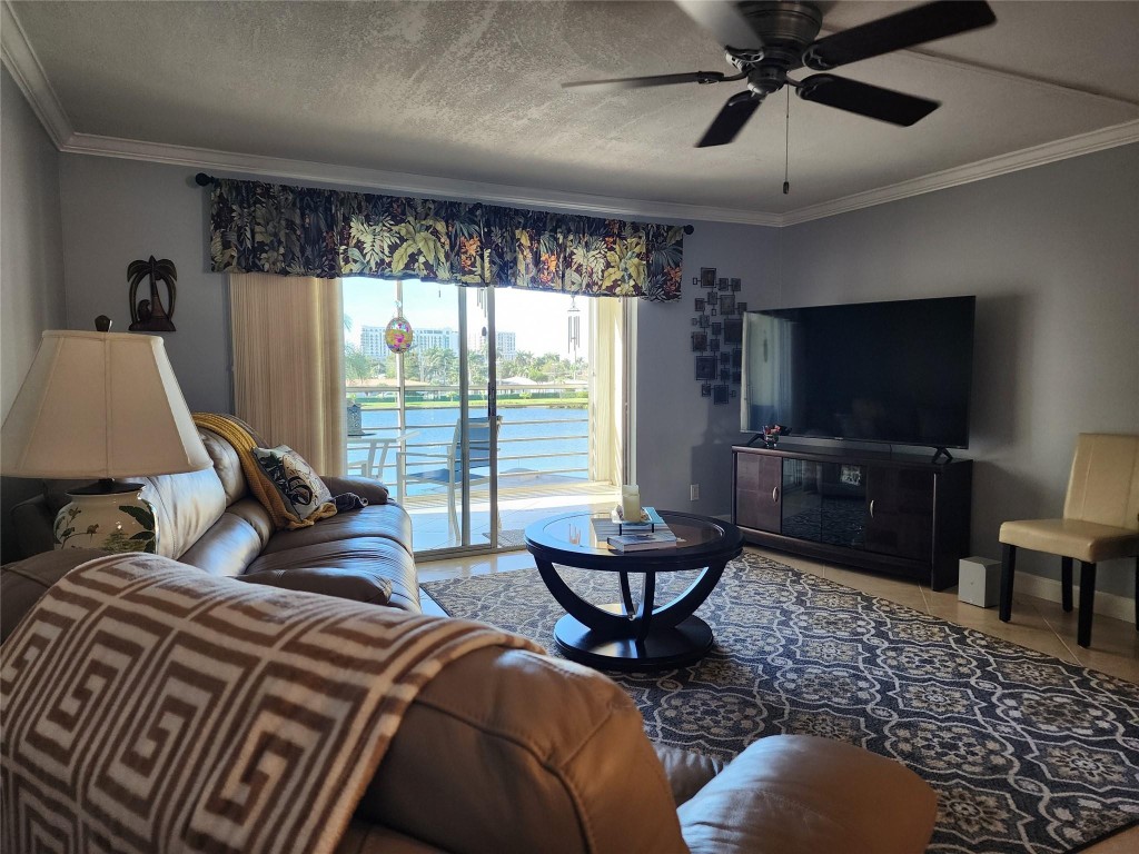 321 SE 3rd Street 302