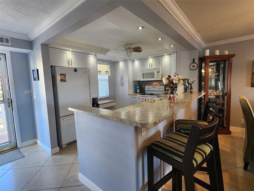 321 SE 3rd Street 302