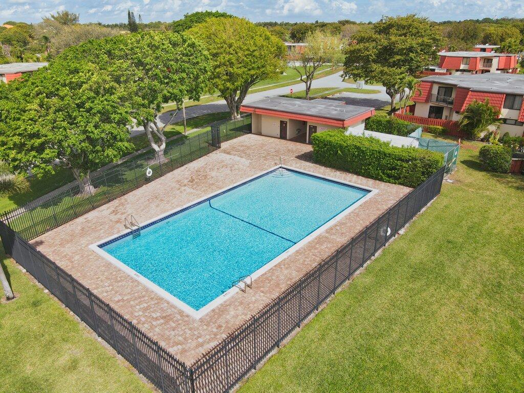 SOMERSET - Residential