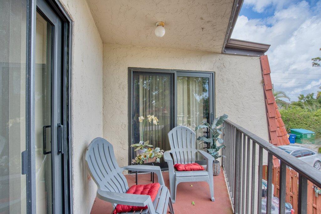 SOMERSET - Residential