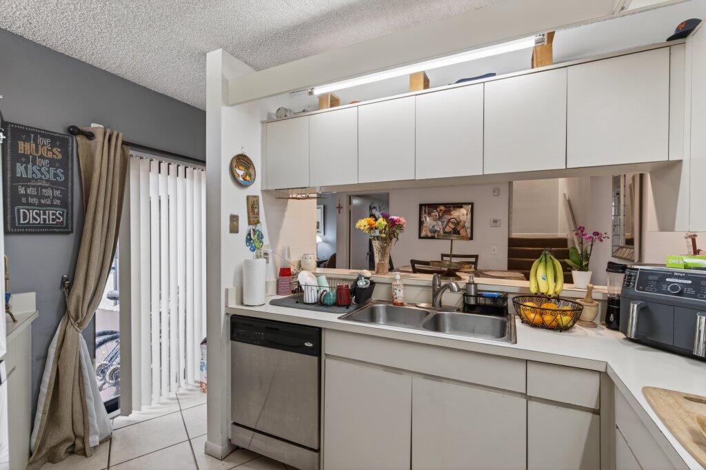 SOMERSET - Residential