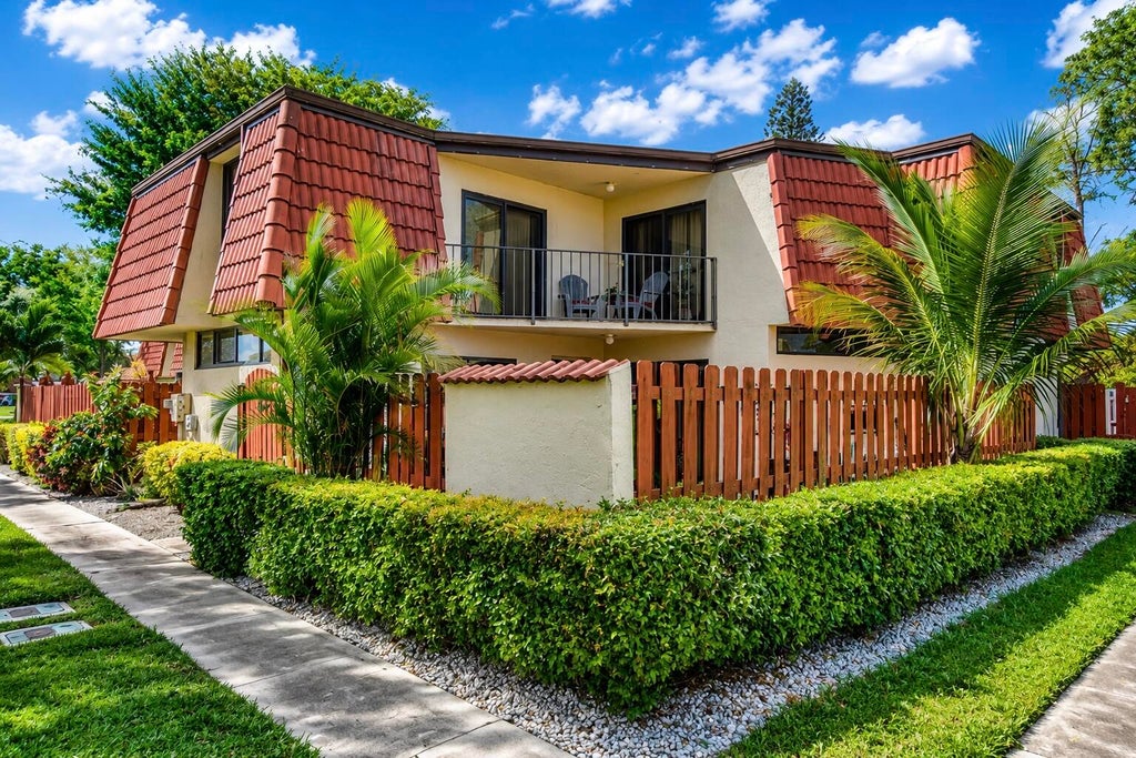 Photo of 3838 Victoria Drive, West Palm Beach, FL 33406 (MLS # R11169933)