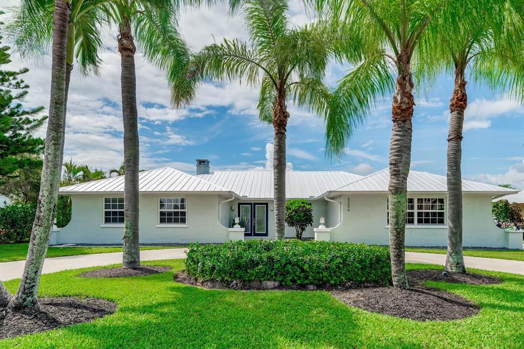Photo of 5354 SE Horseshoe Point Road, Stuart, FL 34997 (MLS # R10729786)