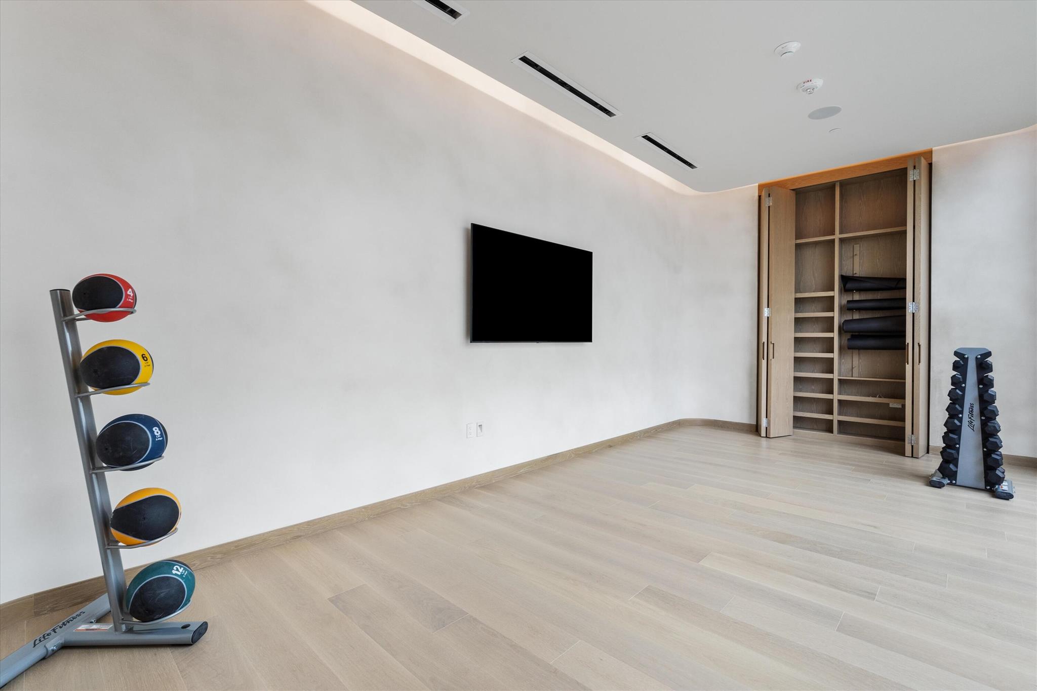 La Clara - Residential