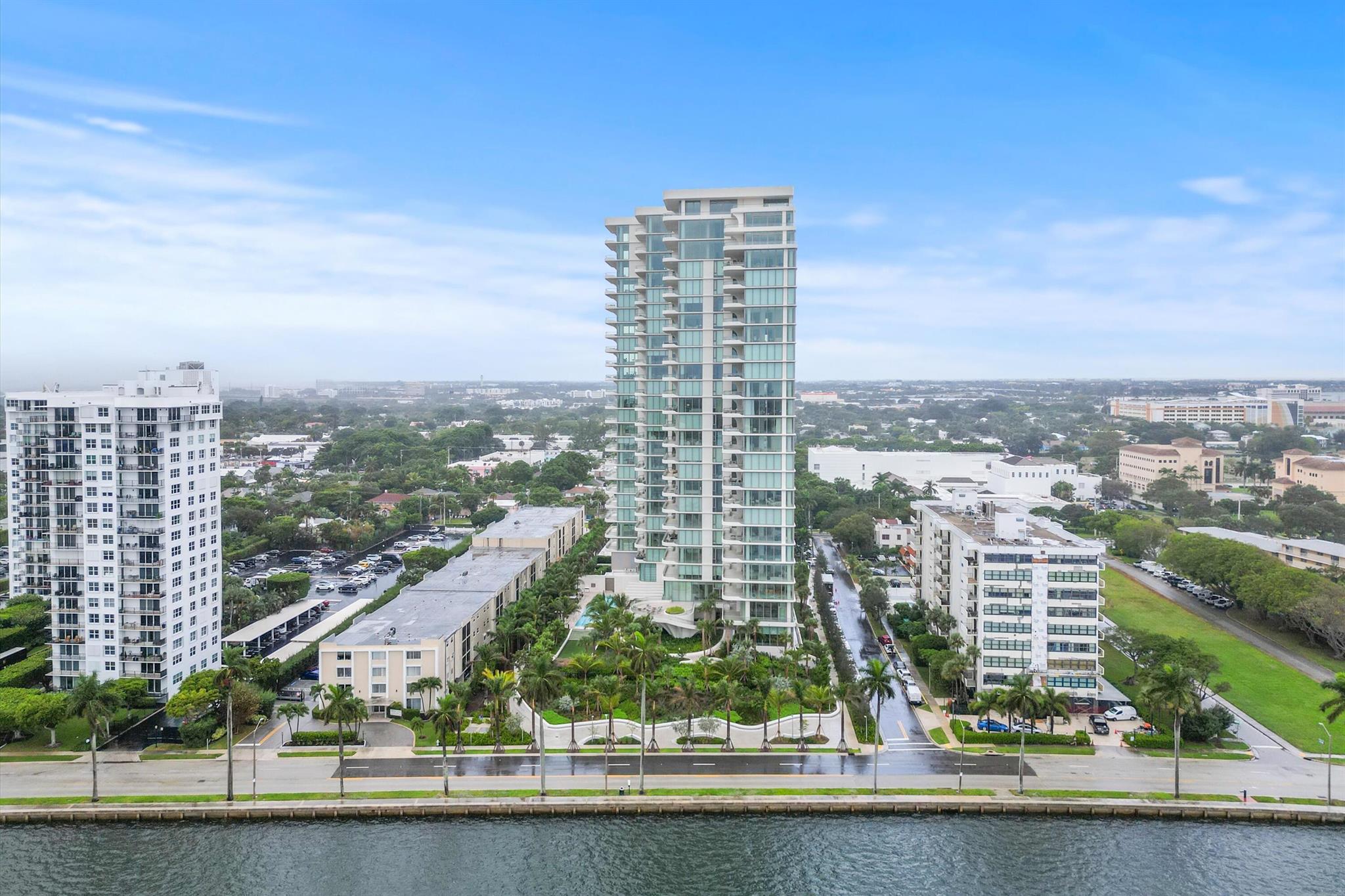 La Clara - Residential