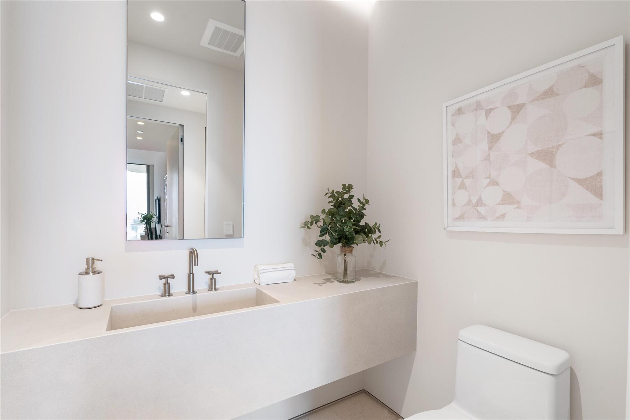 La Clara - Residential