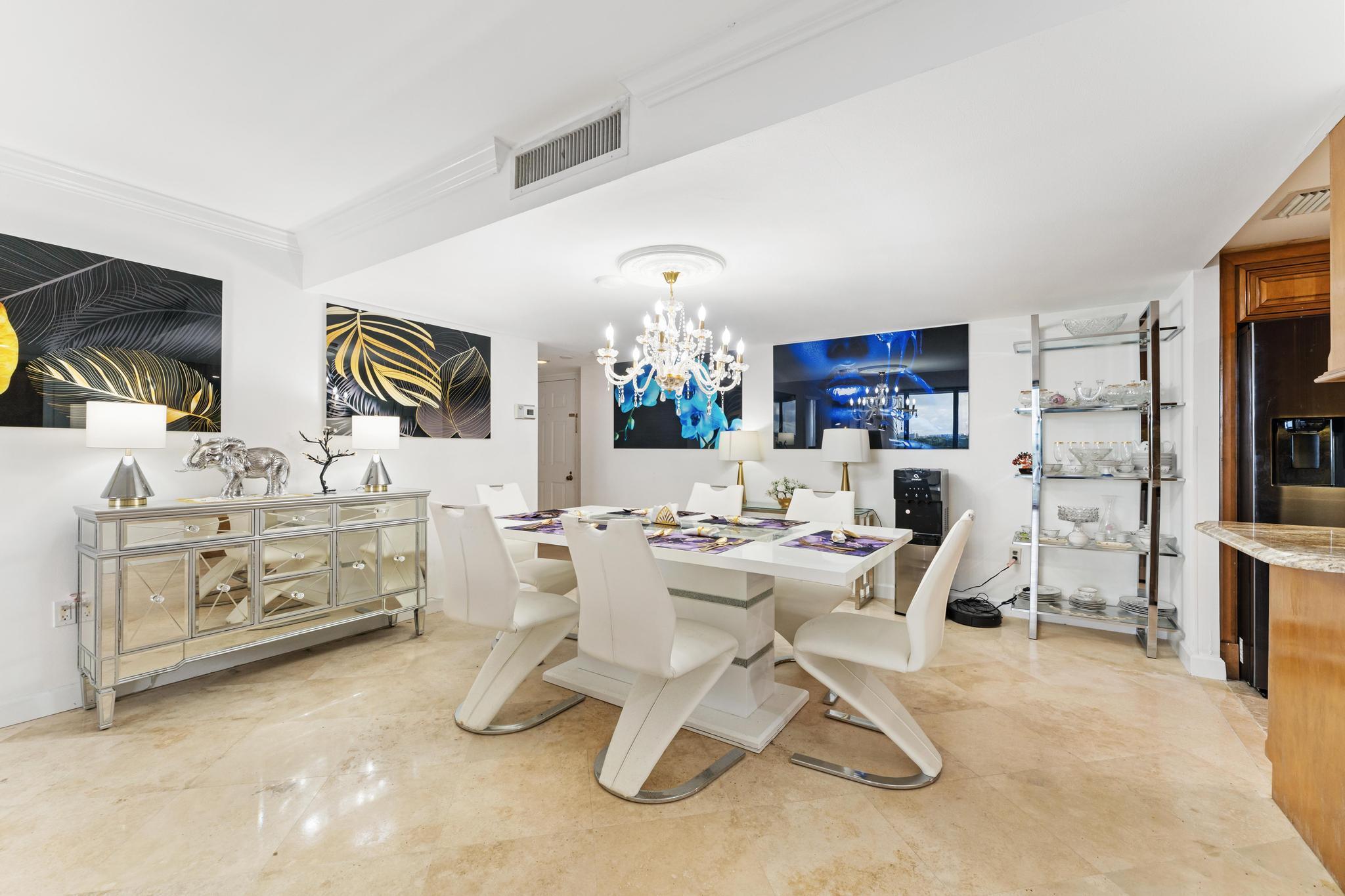 PALM BEACH HOUSE CONDO - Residential Lease