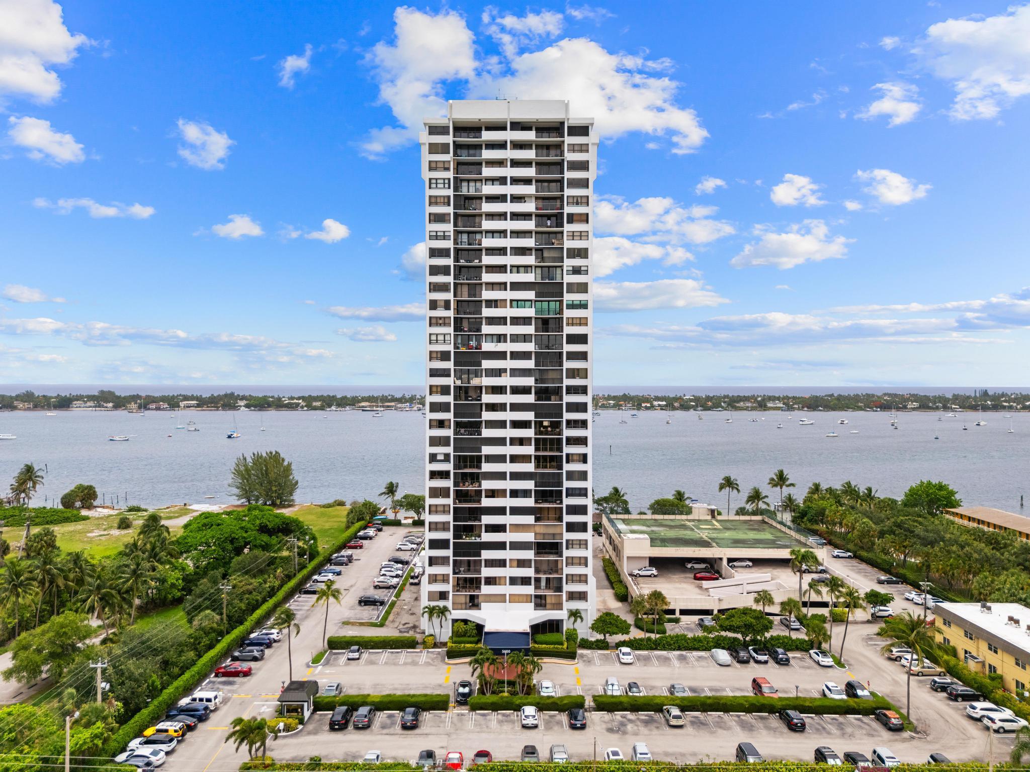 PALM BEACH HOUSE CONDO - Residential Lease