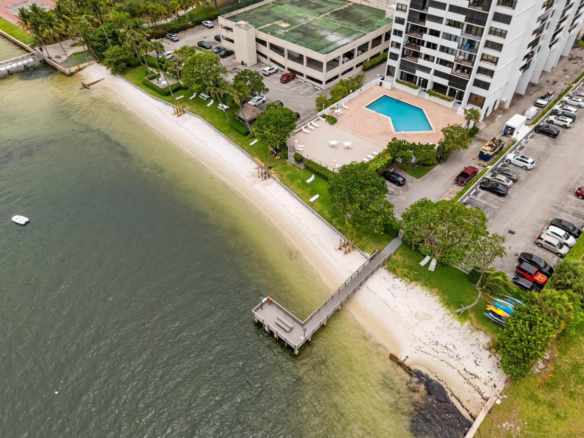 PALM BEACH HOUSE CONDO - Residential Lease