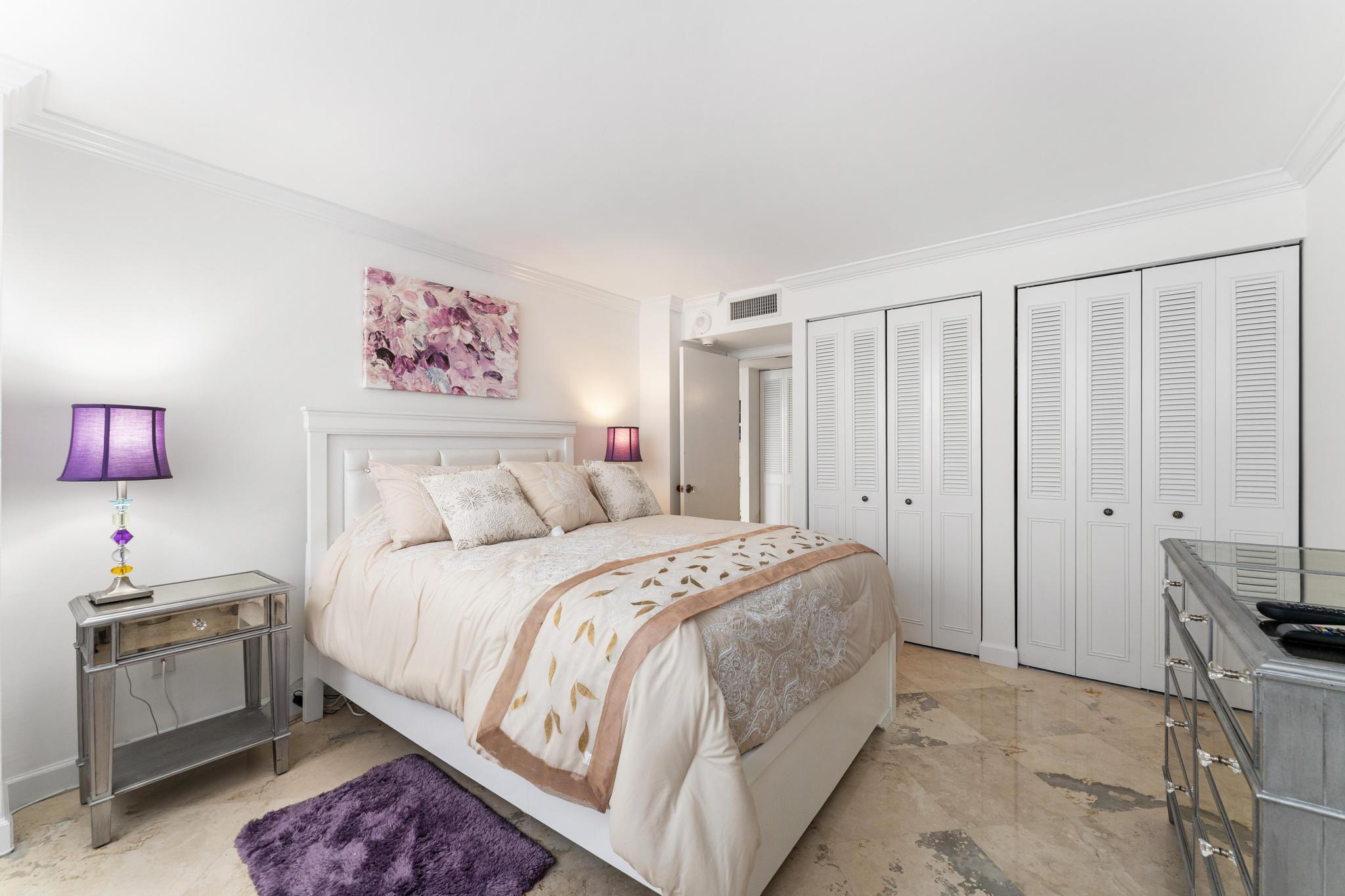 PALM BEACH HOUSE CONDO - Residential Lease