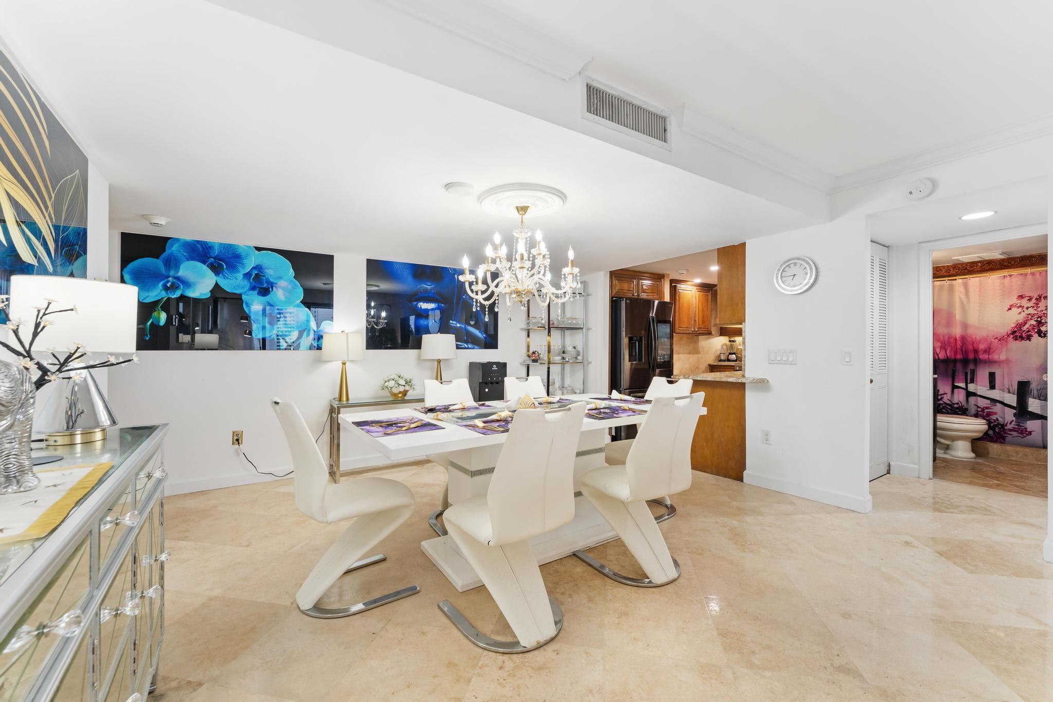 PALM BEACH HOUSE CONDO - Residential Lease