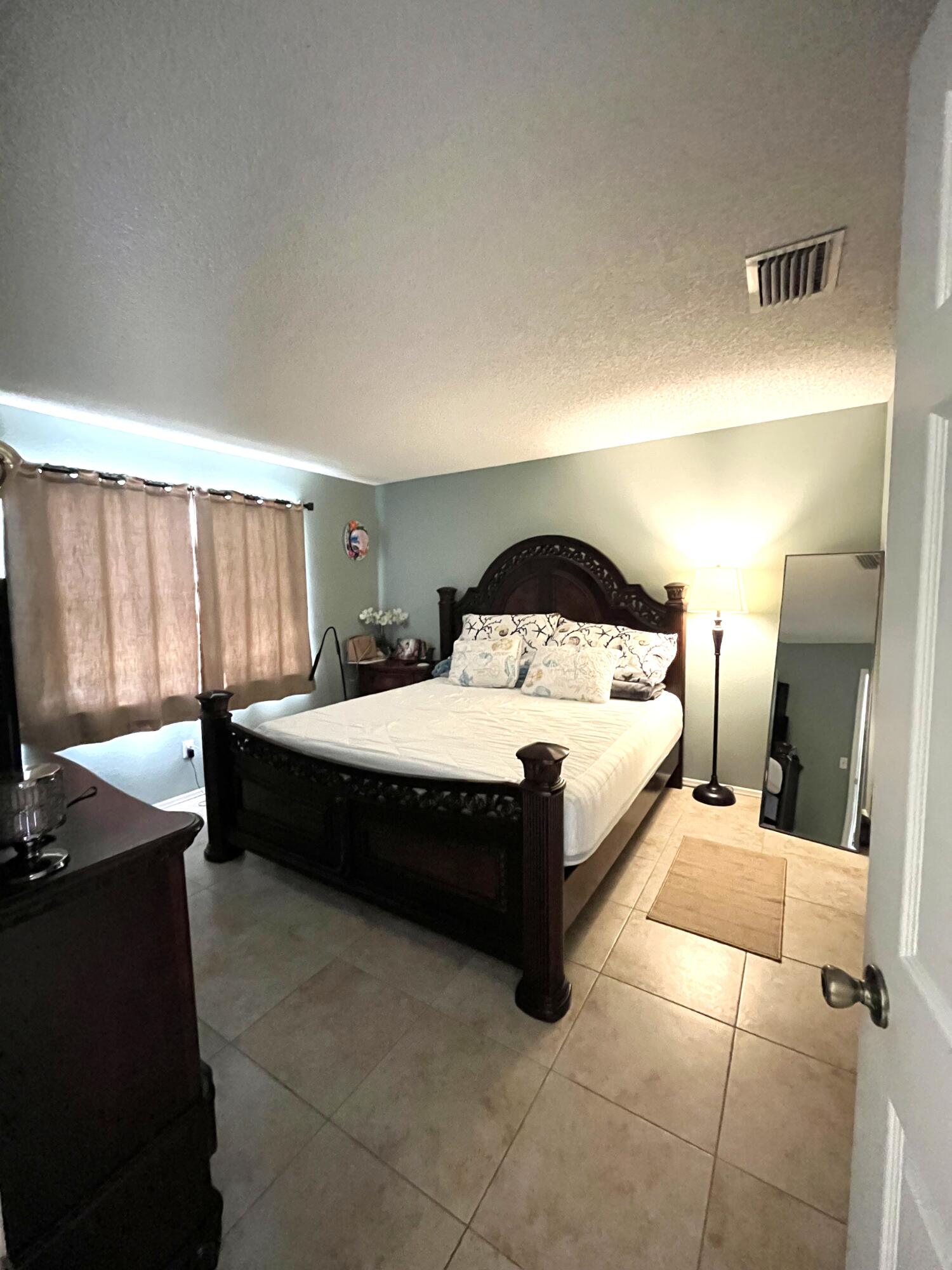 PORT ST LUCIE SECTION 40 - Residential