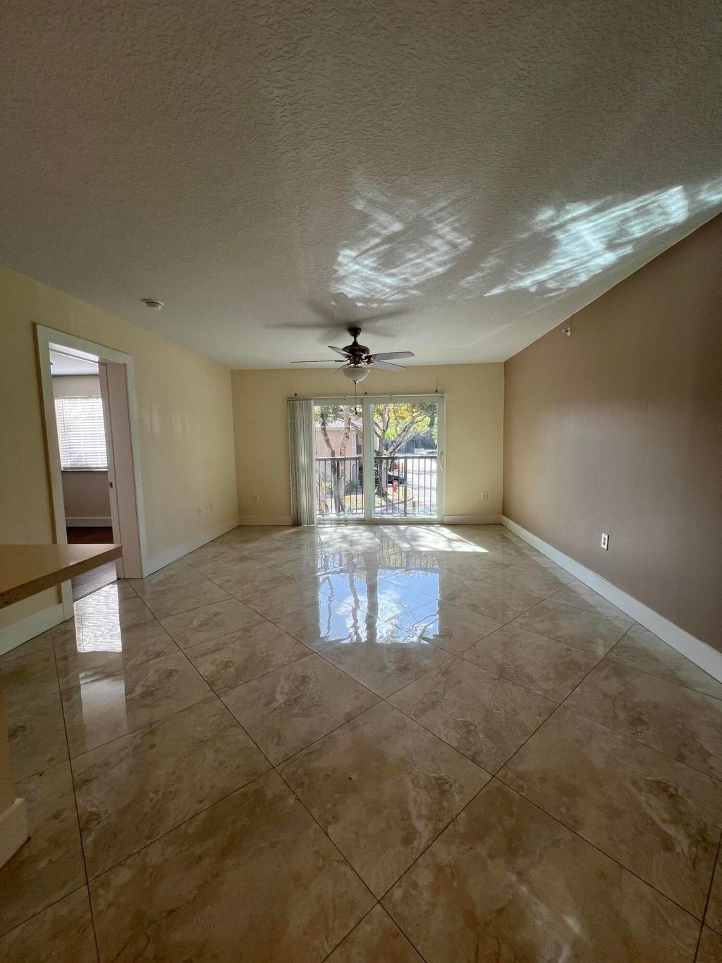 Photo of 4187 N Haverhill Road #506, West Palm Beach, FL 33417 (MLS # B26015736)