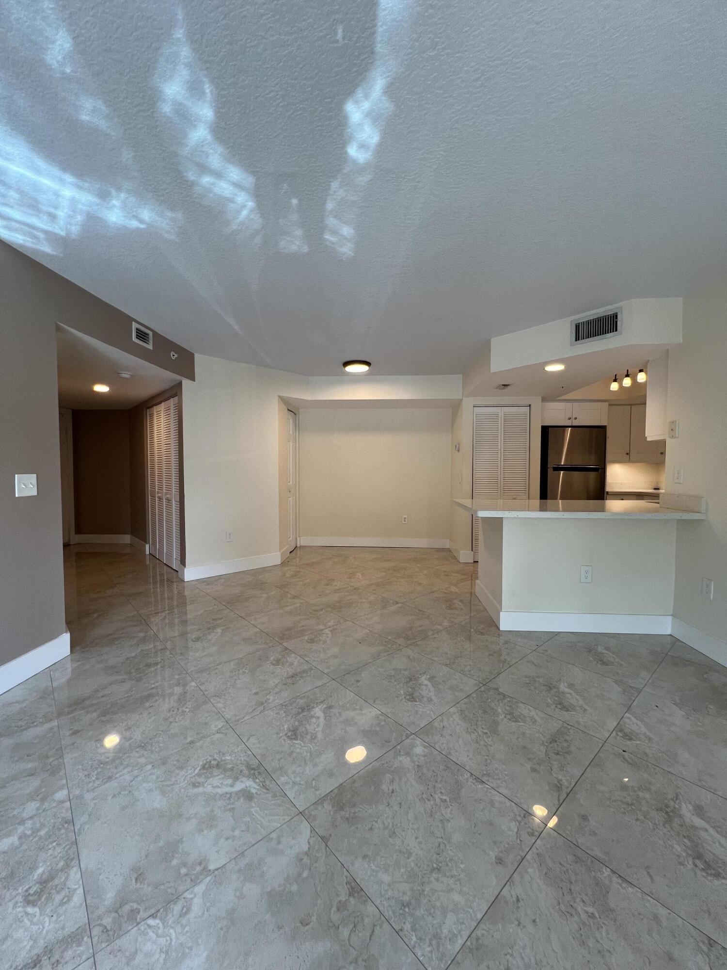 GRAND ISLES CONDO - Residential