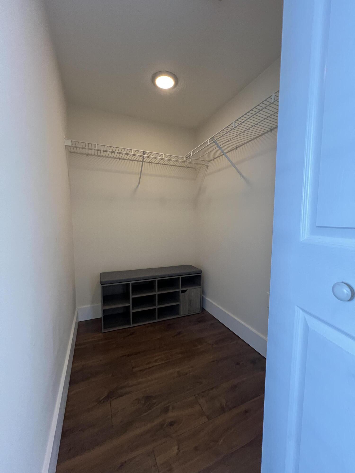 GRAND ISLES CONDO - Residential