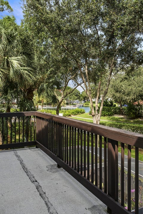 Tiny photo for 5803 Fox Hollow Drive #B, Boca Raton, FL 33486 (MLS # B26090696)