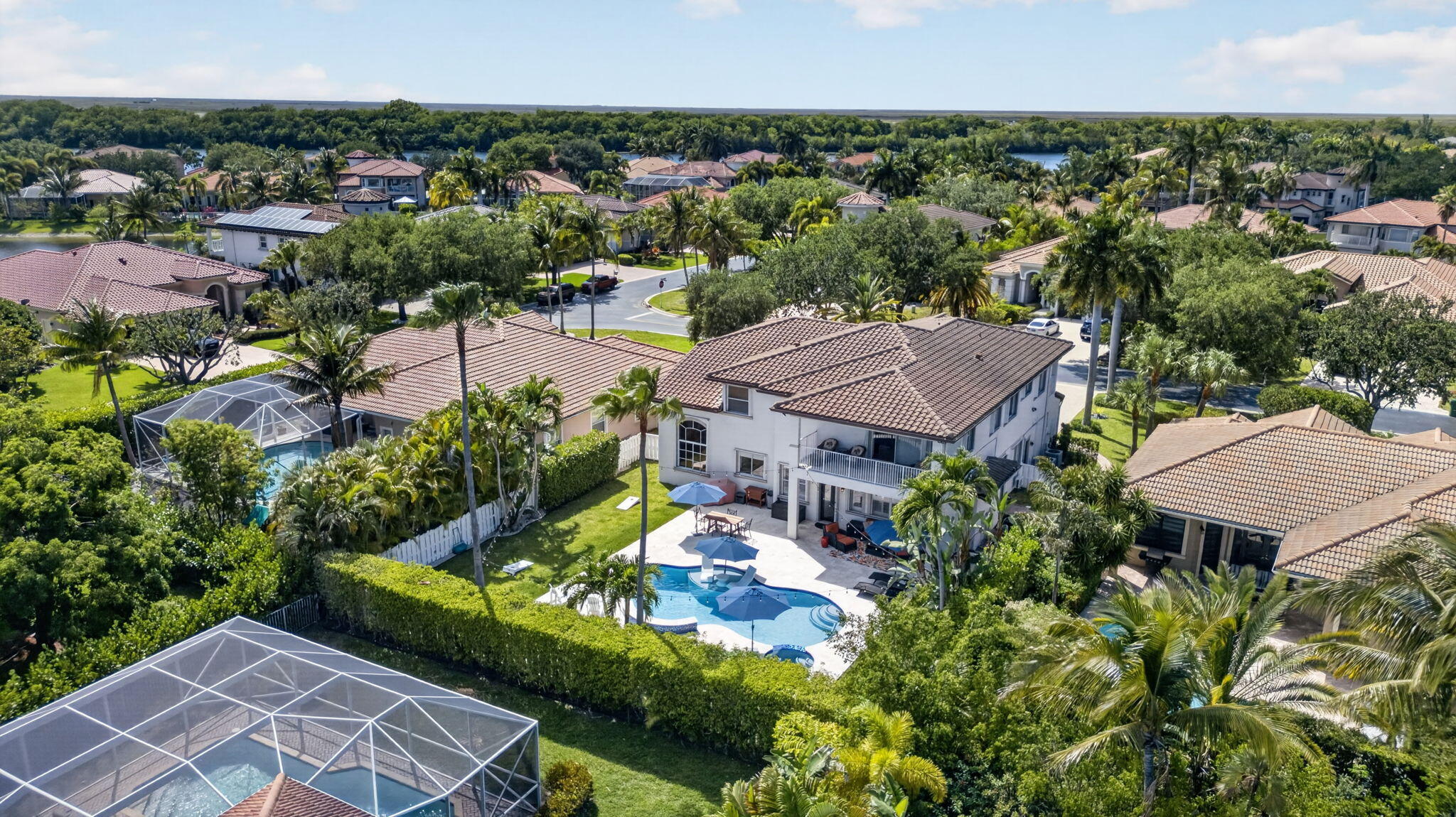 WYNDHAM LAKES WEST - Residential
