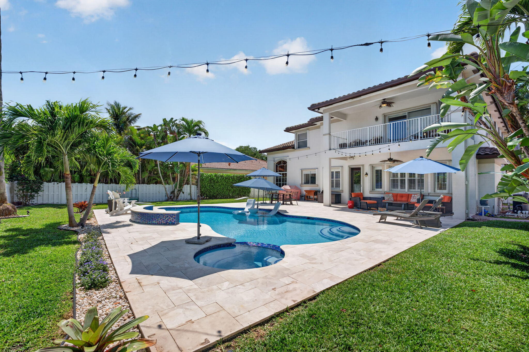 WYNDHAM LAKES WEST - Residential
