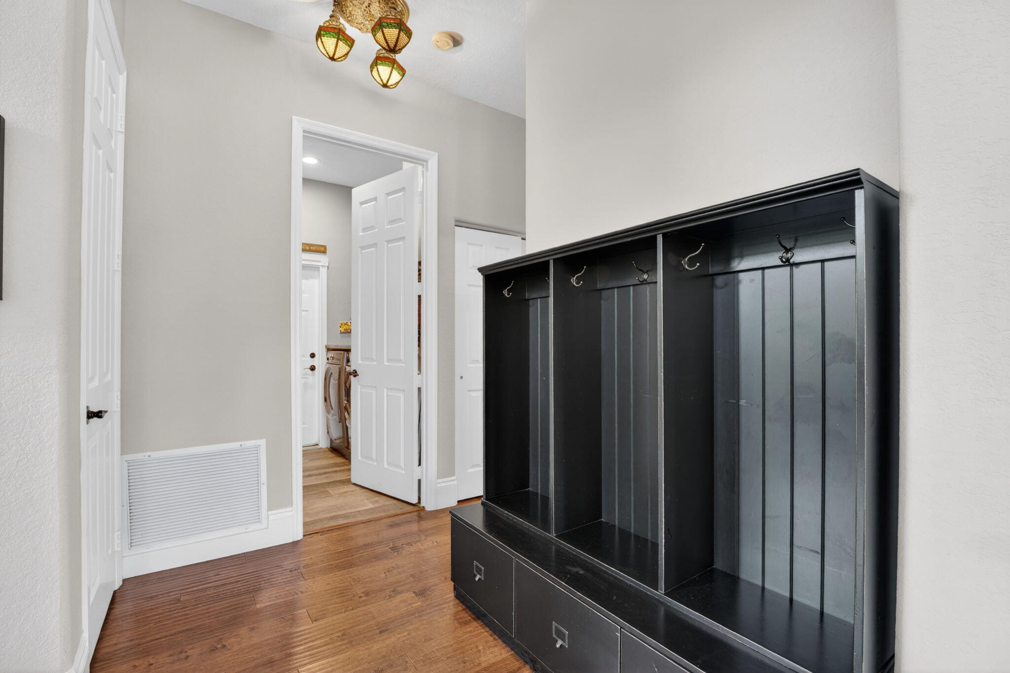 WYNDHAM LAKES WEST - Residential