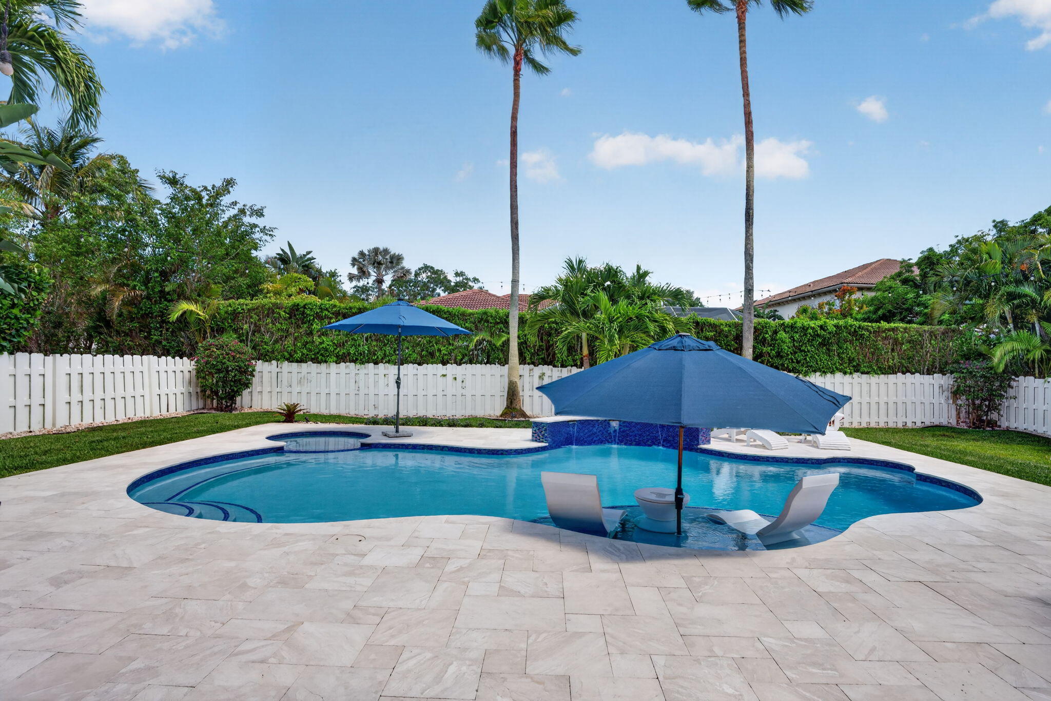 WYNDHAM LAKES WEST - Residential