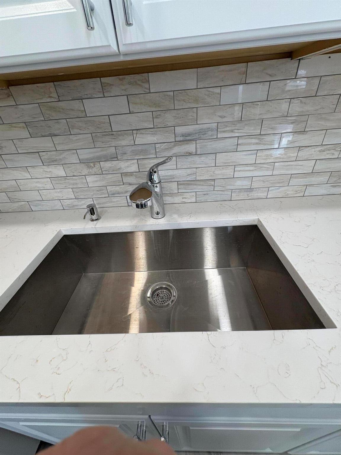 CENTURY VILLAGE / NORWICH - Residential Lease