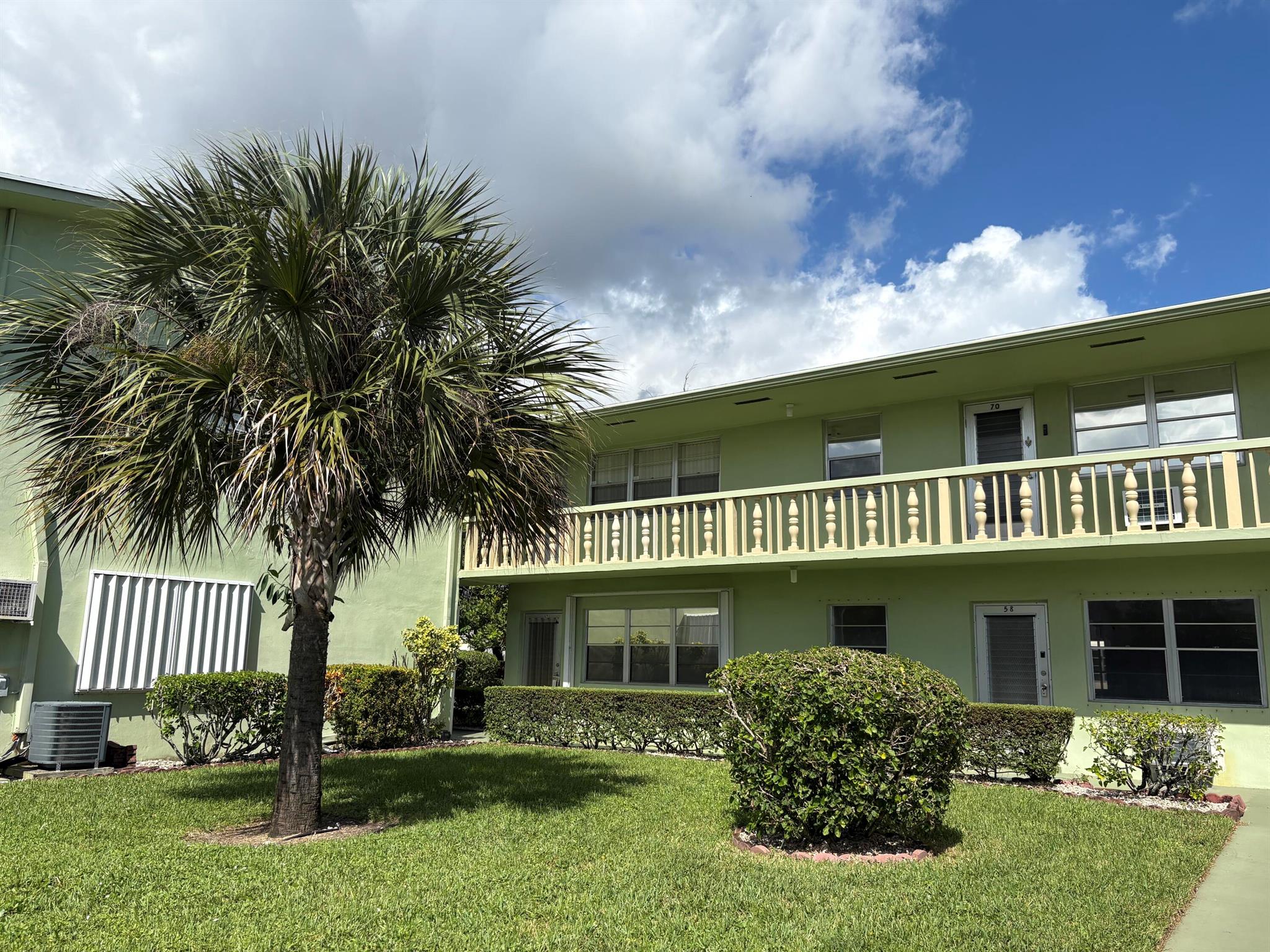 CENTURY VILLAGE / NORWICH - Residential Lease