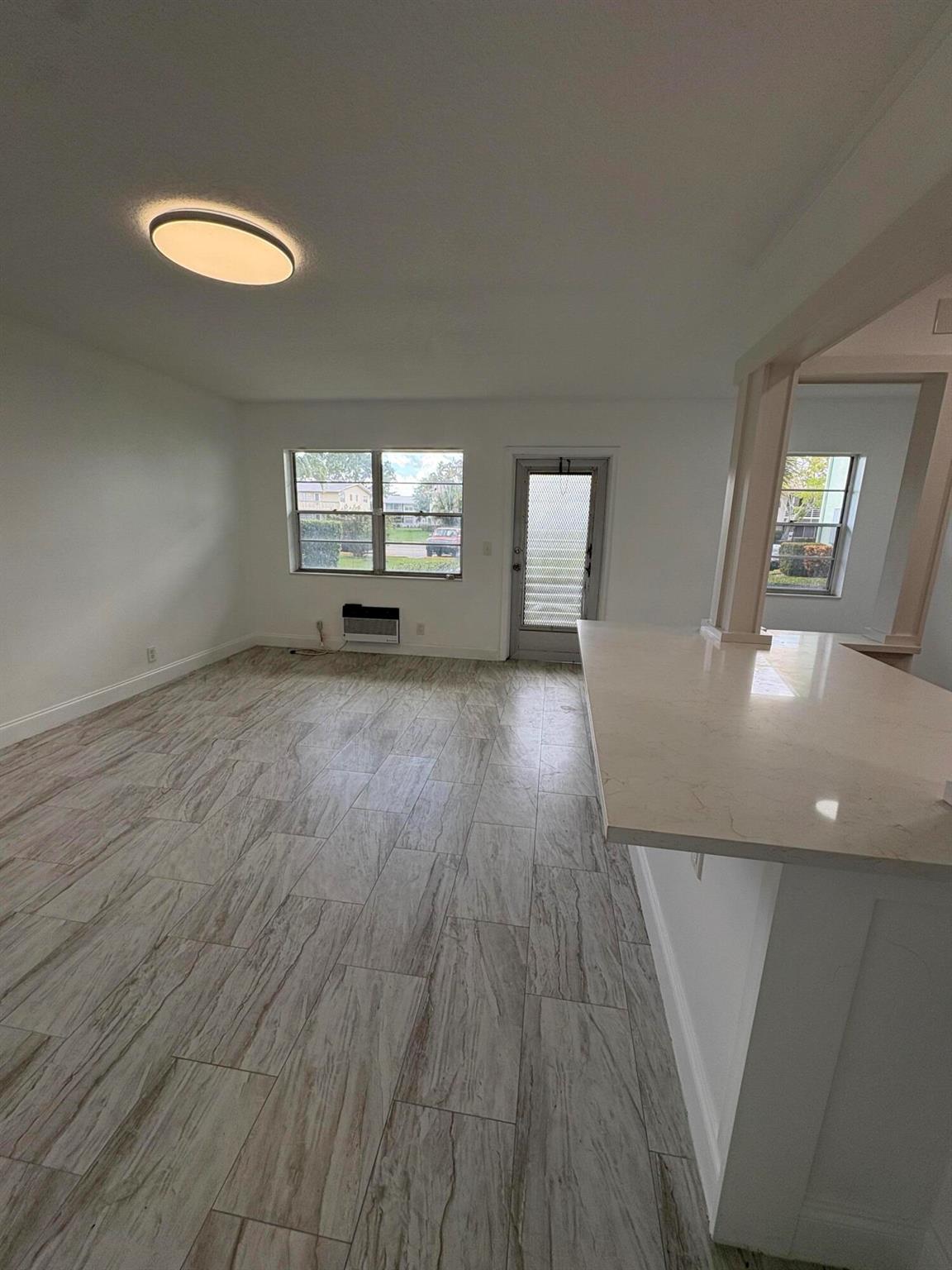 CENTURY VILLAGE / NORWICH - Residential Lease