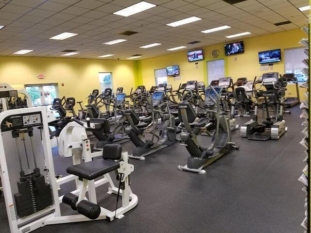 CENTURY VILLAGE / NORWICH - Residential Lease