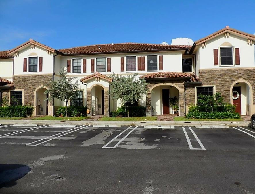 Bellagio Villas - Residential