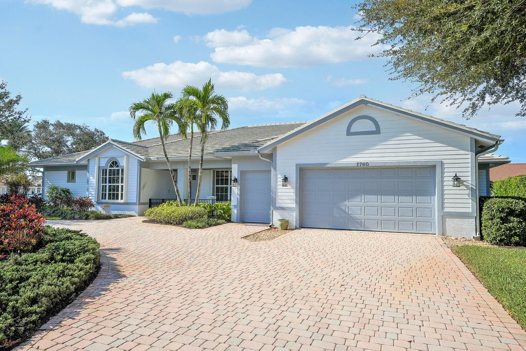 Photo of 7760 SE Manhasset Place, Hobe Sound, FL 33455 (MLS # R11142063)