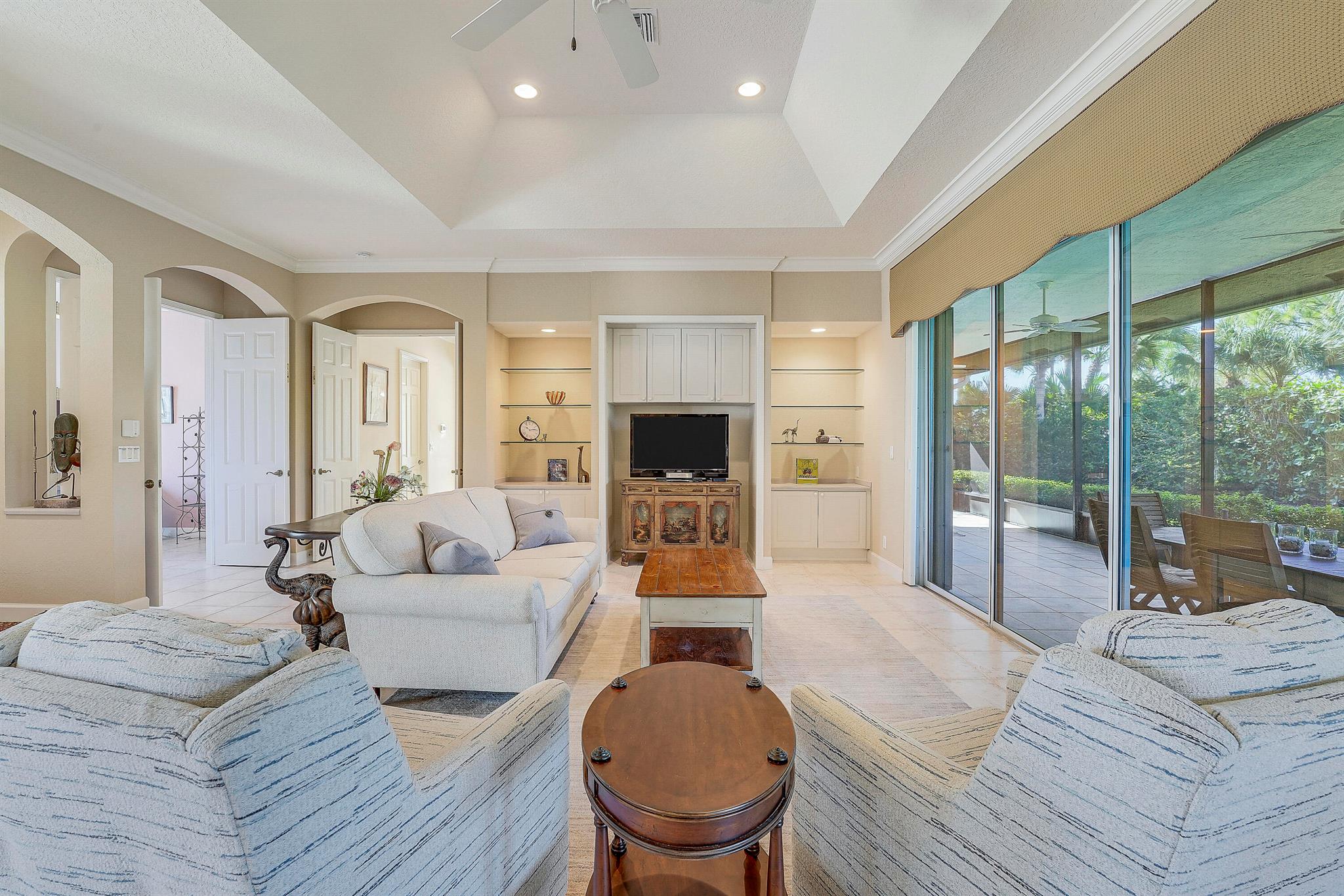 HOBE SOUND GOLF C;UB - Residential