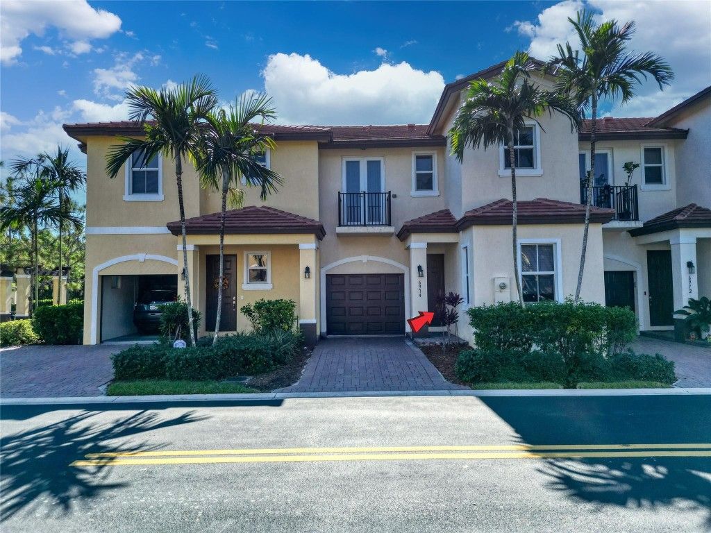 Photo of 6974 Long Pine Circle #6974, Coconut Creek, FL 33073 (MLS # F10469231)