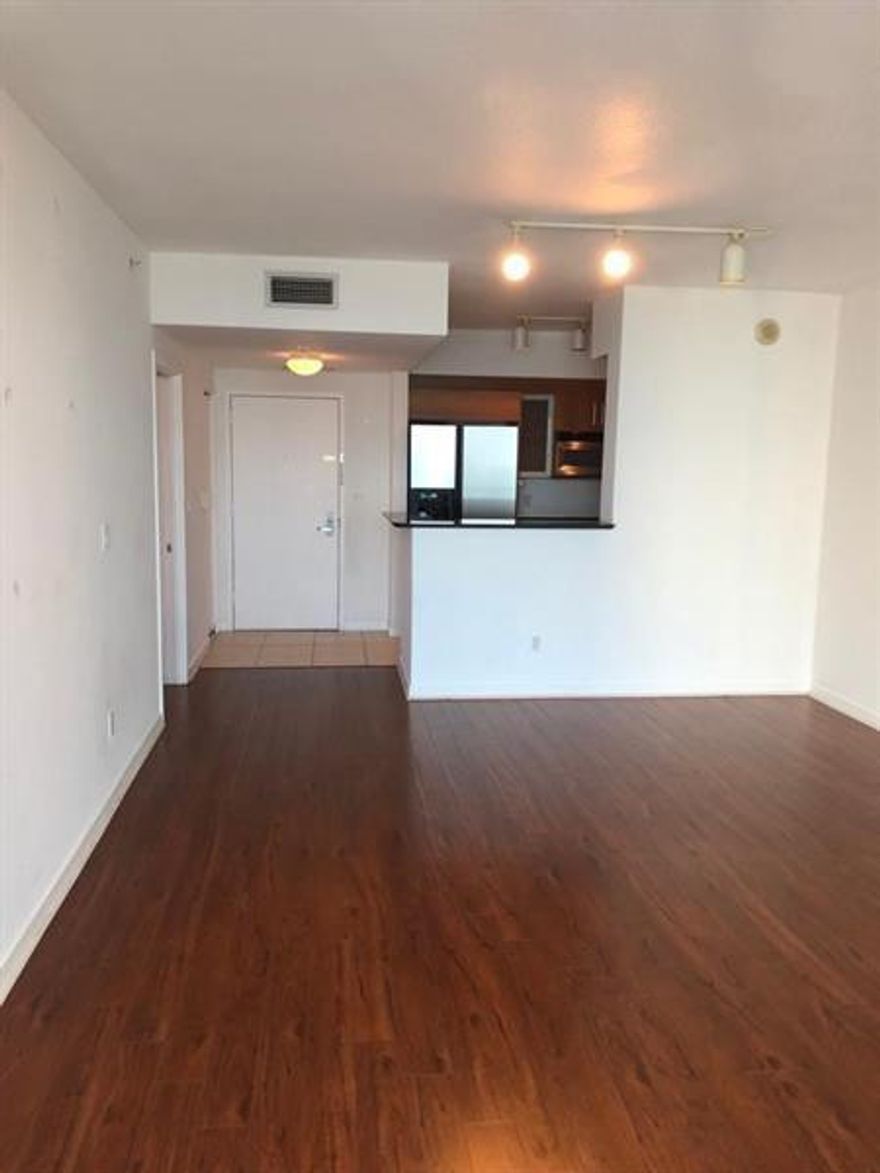 Beautiful unit at One Miami West for rent with stunning city and ocean views. This 1-bedroom, 1-bath residence features wood laminate flooring and a bright, open layout. Enjoy a full-service building with resort-style amenities in a prime location near Brickell, dining, shopping, and entertainment. Live in the heart of Miami!